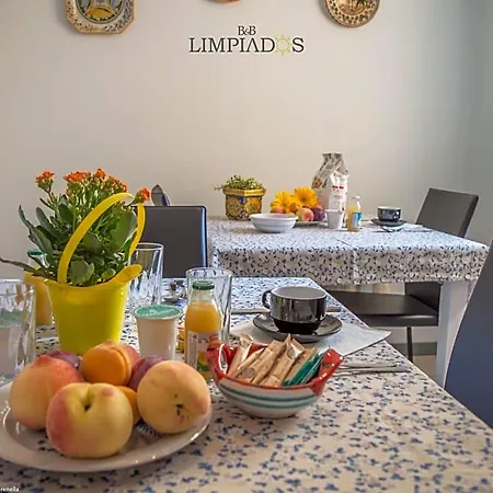 Limpiados Oda ve Kahvaltı 3*