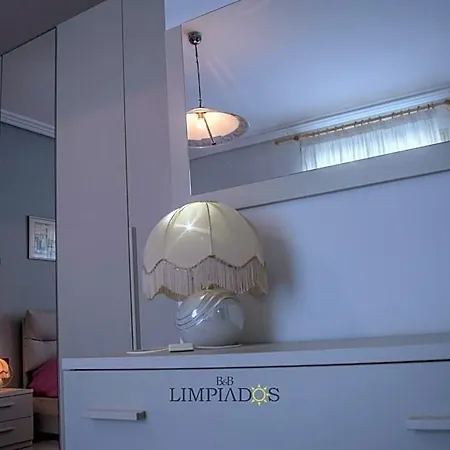 Limpiados Oda ve Kahvaltı 3*